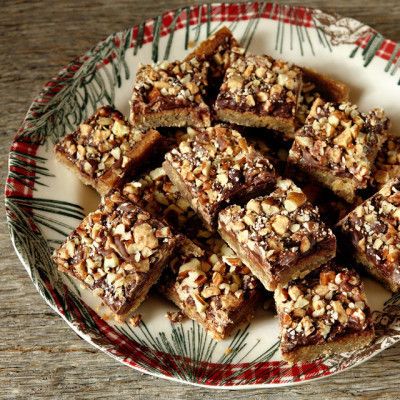 English Toffee Cookies Recipes, English Toffee Cookies, Seasonal Cookies, Toffee Cookie Recipe, Christmas Food Treats, Over Easy Eggs, Toffee Cookies, Thanksgiving 2024, English Toffee