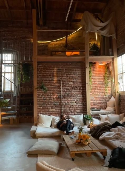 Apartment Aesthetic Loft, Aesthetic Loft, Loft Apartment Aesthetic, Loft Aesthetic, Brick Apartment, Nyc Loft, Aesthetic Dream, Style Apartment, New York Loft