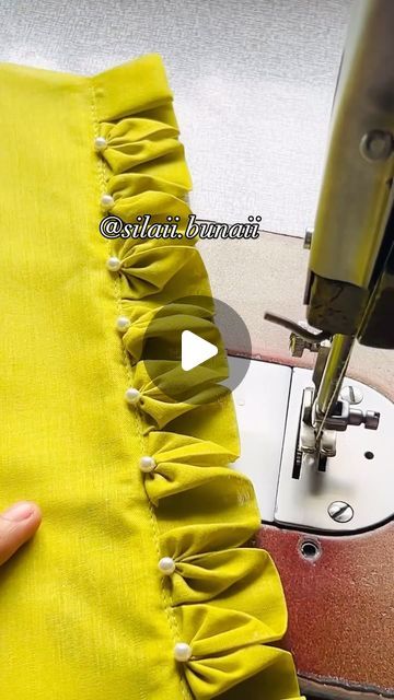 How To Sew Sleeves, Sowing Tricks, Latest Sleeve Design, Plazo Designs, Sewing Sleeves, Sleeves Designs For Dresses, Blouse Hand Designs, Hand Model, Sewing Lessons