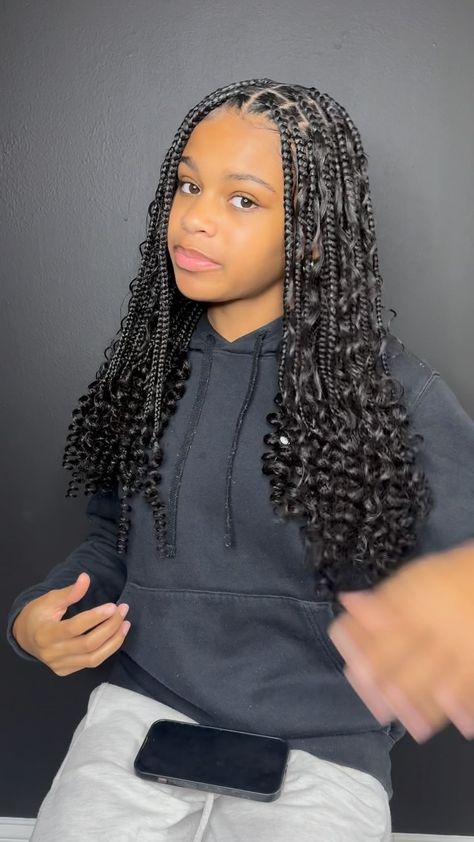 Kids & Adults Braids 🫶🏾✨ | Text (813)734-4763 To Book “MEDIUM BOHO KNOTLESS” 🤎 • • • • • #mediumbraids #mediumbohoknotlessbraids #kidsknotless #kidsknotlessbraids... | Instagram Cute Braided Hairstyles Knotless, Braiding Inspo Hairstyles, Large Knotless Braids Short, Boho Kids Braids, Boho Braids For Black Kids, Braid Ideas For Curly Hair, Boho Braids On Kids, Curly Braids For Kids, Braided Hairstyles Down