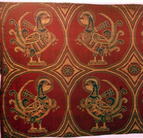 Sassanid Persian silk of pheasants, 7 or 8 c Sassanid Empire, Ancient Textiles, S Letters, Medieval Embroidery, Asian Textiles, Turkish Dress, Art Chinois, Ancient Near East, Ancient Persian