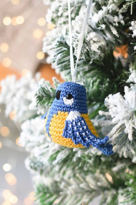 Amigurumi bird pattern | Crochet bird Great Tit | lilleliis Crochet Bird Ornament Free Pattern, Mermaid Tail Blanket Pattern, Mermaid Tail Blanket Crochet, Crochet Bird, Ornament Crochet, Crochet Bird Patterns, Crochet Mermaid Tail, Crochet Embellishments, Bird Christmas Ornaments