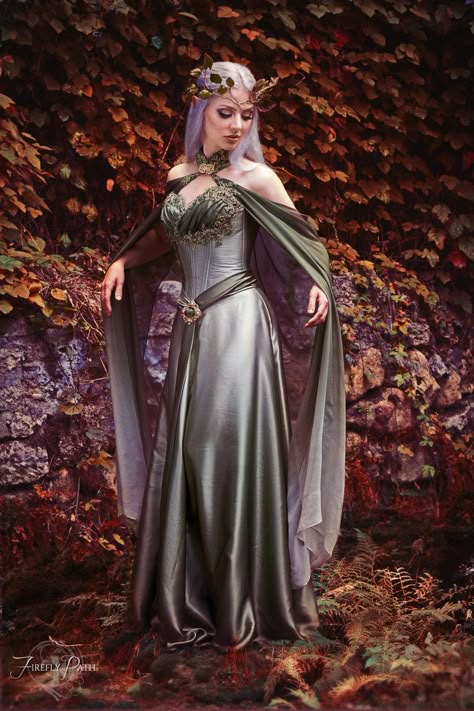 Elven Dress by Lillyxandra on DeviantArt Elves Clothes, Gown Cape, Silk Charmeuse Dress, Gaun Abad Pertengahan, Elven Dress, Elf Dress, Charmeuse Dress, Beautiful Beach Wedding, Pentacles