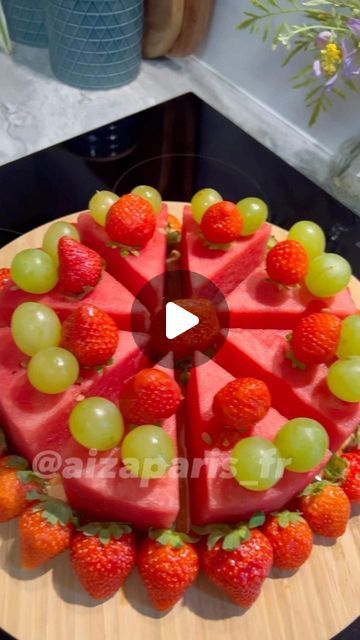 Fresh Fruit Cakes, Fruit Cake Decoration Ideas, Fruit Cake Decoration, Egypt Instagram, Watermelon Cakes, Watermelon Cake Birthday, Cake Watermelon, Salad Watermelon, Fruit Birthday Cake