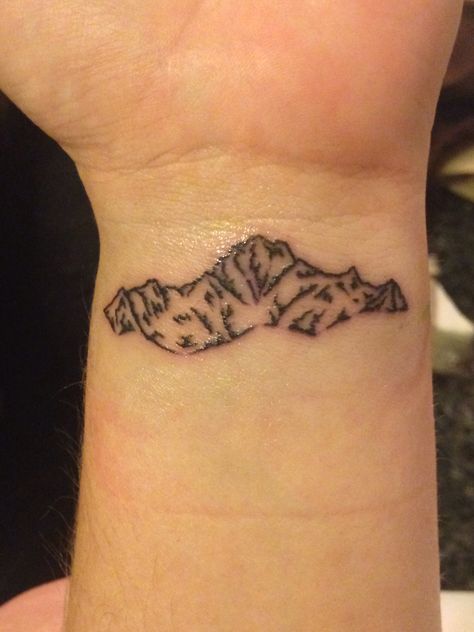 Mt. Sneffels (a Colorado 14er) tattoo on my wrist! My favorite mountain from the most beautiful part of Colorado, the San Juan's. 14er Tattoo, Mountain Tattoo Wrist, Colorado Mountain Tattoo, Colorado Mountains Tattoo, Daughter Tattoo, Tattoo Wrist, Tattoo Board, Famous Tattoos, Incredible Tattoos