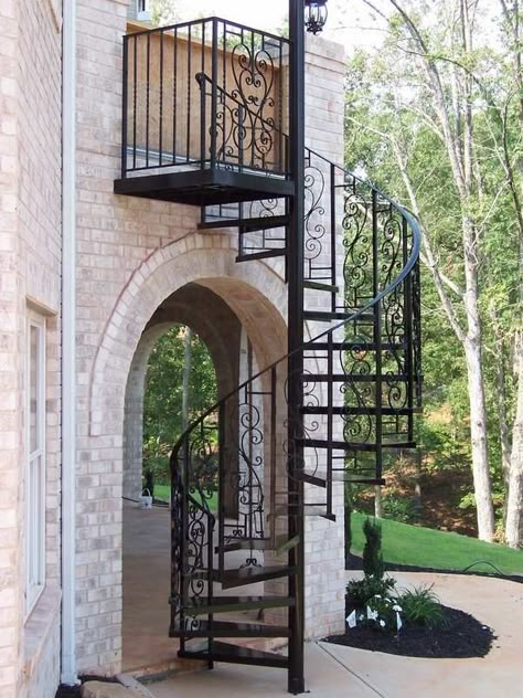 Prefab Stairs, Outdoor Spiral Staircase, Spiral Staircase Outdoor, Wooden Staircase Design, Spiral Staircase Kits, Staircase Kits, Outdoor Stair Railing, Staircase Outdoor, Wrought Iron Staircase