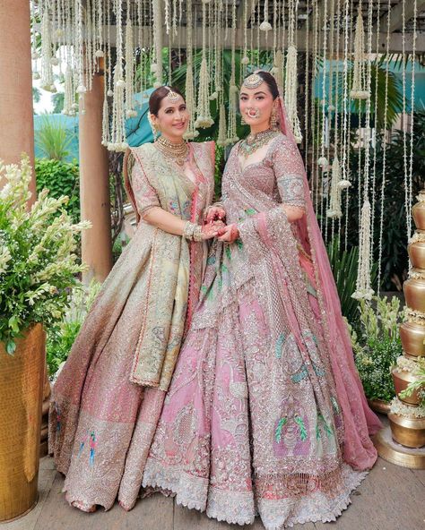 Envision a flawless Indian wedding where timeless traditions meet the soft hues of modern pastels, creating the perfect look for today’s bride 🌸🩷😍 Makeup : @shradhaluthra Outfits : @rimpleandharpreet Jewels : @ajewelsbyanmol Hair & Drape : Team @shradhaluthra Follow @wishnwed for Indian wedding inspiration #wishnwed #indianwedding #pinklehenga #Motherofbride #indianweddingoutfits #indianweddingwear #indianwedding #trending #viral #indianweddinglook #weddinglehenga #weddinglehnga #wedding... Mom Poses, Wedding Fits, Indian Wedding Poses, Brides Mom, Family Wedding Photos, Bridesmaid Saree, Indian Wedding Inspiration, Indian Bridal Dress, Indian Wedding Wear