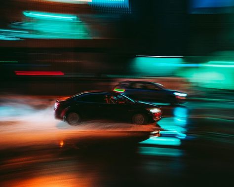 35 Stunning Examples of Long Exposure Photography Ideas City Night Photography, Speed Effect, New Era Aesthetic, Car Photoshoot Ideas, Blurred Photos, Album Art Cover, The Dreamer Trilogy, Dreamer Trilogy, Blurry Aesthetic