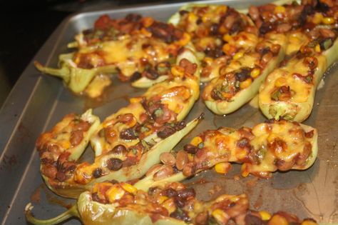 Vegan Stuffed Banana Peppers, Cholesterol Friendly Recipes, Recipes With Banana Peppers, Hot Banana Peppers, Stuffed Peppers Healthy, Pepper Recipes, Banana Peppers, Hot Peppers, Healthier Eating