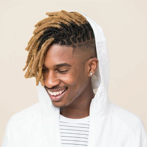 Men Dreads Styles Black Man Medium, Dread Extensions Men, Male Dreadlock Hairstyles, Male Dreadlocks, Mens Dreadlock Styles, Male Hairstyle, Mens Twists Hairstyles, Hair Twists Black, Dread Hairstyles For Men