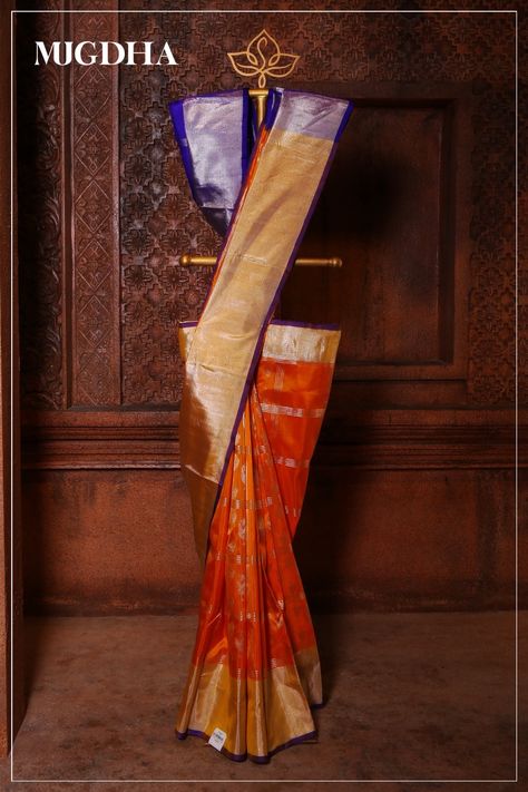 Saree Display, Saree Shoot, Fashion Window Display, Kanjeevaram Sarees, Creative Shoot, Store Boutique, Women's Shooting, Boutique Display, Saree Draping