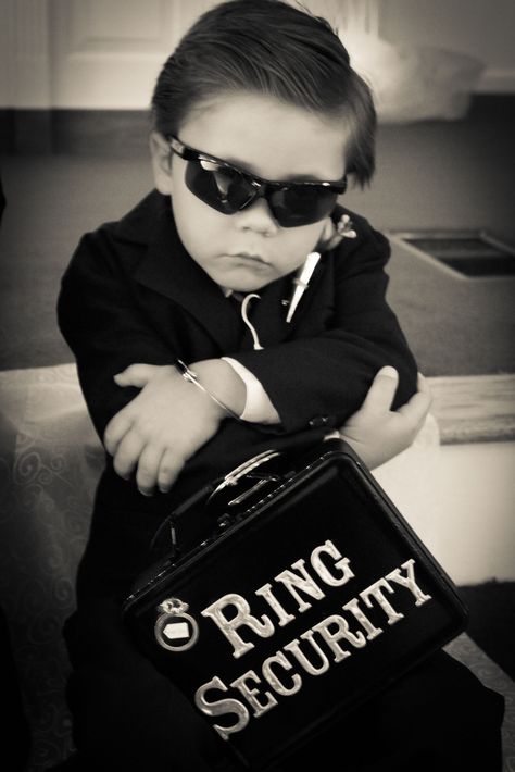 What a cute idea for the ring bearer // Via Alicia Dean #wedding #ring Ring Bearer Flower Girl, Ring Boy, Ring Security, Cute Ring, Cute Wedding Ideas, Wedding With Kids, Rings For Girls, Wedding Time, How To Pose