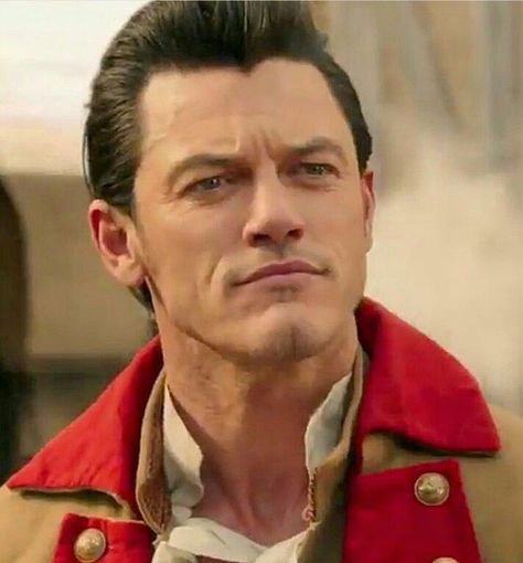 Gaston- Luke Evans Beauty and the Beast 2017 Gaston Luke Evans, Beauty And The Beast Movie 2017, Luke Evans Actor, Gaston Beauty And The Beast, Beauty And The Beast 2017, Medieval Men, Cleft Chin, Beauty And The Beast Movie, Dan Stevens