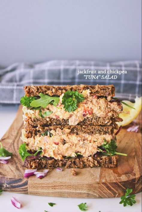 Chickpea Tuna Salad, Chickpea Tuna, Jack Fruit, Soba Noodles Salad, Roasted Red Pepper Pasta, Jackfruit Recipes, Pepper Pasta, Veggie Meals, Gluten Free Grains