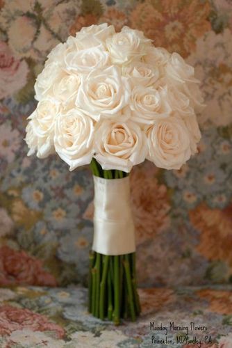 ~ we ❤ this!  moncheribridals.com ~ classic bouquet   #weddingbouquet #whitebouquet White Rose Wedding Bouquet, White Wedding Bouquets, White Wedding Flowers, White Bouquet, Pretty Wedding, Bride Bouquets, Bridal Flowers, Beautiful Bouquet, Rose Wedding