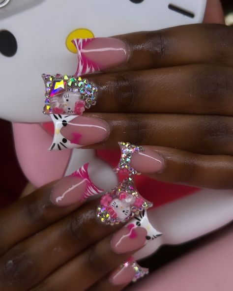 Im just obsessed with duck nails Ombré Duck Nails, Matching Nails Sets With Bestie, Cute Duck Nail Ideas, Prom Duck Nails, Duck Nails Inspo Y2k, Hot Pink Duck Nails, Ugly Duck Nails, Duck Nail Designs With Charms, Christmas Duck Nails