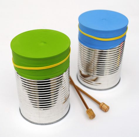 Bongos con latas de conserva Instrument Craft, Homemade Musical Instruments, Homemade Instruments, Diy Instruments, Preschool Music, Handmade Charlotte, Music Crafts, Tin Can Crafts, Treasure Crafts