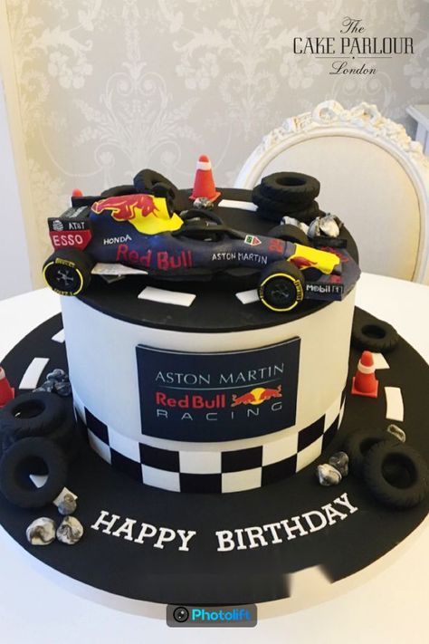 Red Bull Cake, Ferrari Cake, Birth Cakes, Cars Birthday Cake, London Cake, Funny Birthday Cakes, Mini Cakes Birthday, Car Cake, Pretty Birthday Cakes