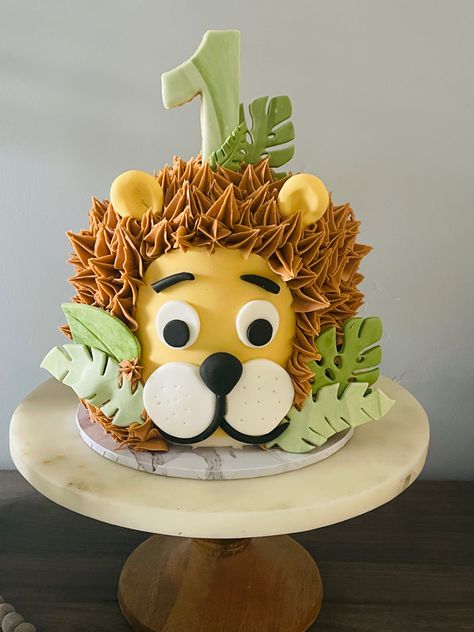 Animal Jungle Cake, Wild One Birthday Smash Cake, Animal Birthday Cake Ideas, Wild 1 Birthday Cake, Safari Birthday Cake Boy, Wild One Safari Cake, Wild One Jungle Cake, Wild Ones Birthday Cake, Wild One Birthday Cake Boys