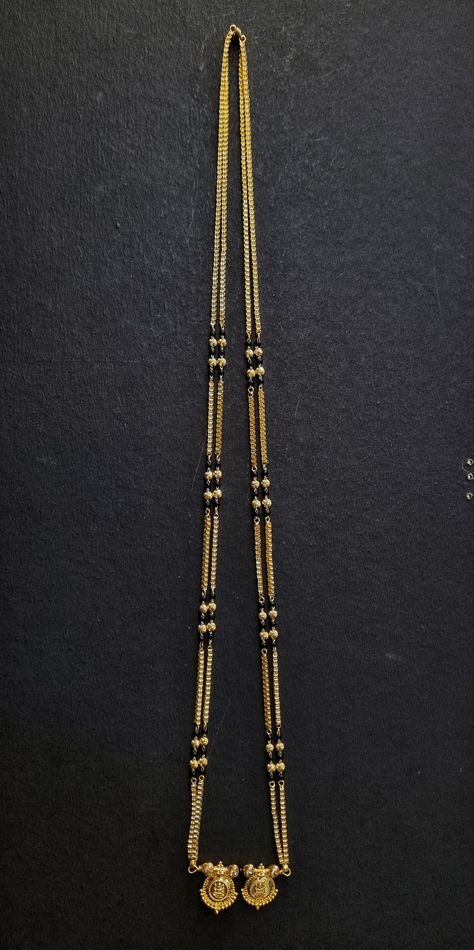 Long Simple Mangalsutra Designs, Kannada Mangalsutra Designs, Thali Chain Designs Gold With Black Beads, Vati Mangalsutra Designs Gold Long, Muhurta Mani Mangalsutra, Long Chain Mangalsutra Designs, Wedding Mangalsutra Designs, Telugu Mangalsutra Designs, Gold Mangalsutra Designs Bridal