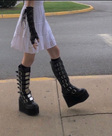 Demonia Outfit, Demonia Boots, Oc Board, Goth Shoes, Demonia Shoes, Alt Outfits, Gender Envy, Estilo Punk, New Rock