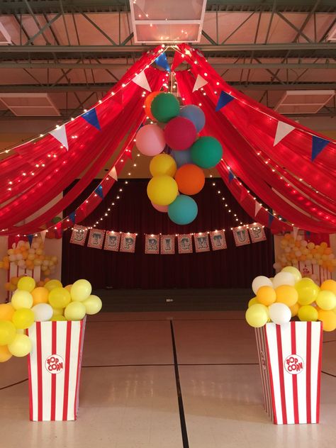 Circus Themed Birthday Party, Carnival Party Decorations, Circus Birthday Party Theme, Carnival Birthday Party Theme, Fall Carnival, Carnival Decorations, Spring Carnival, Circus Theme Party, School Carnival