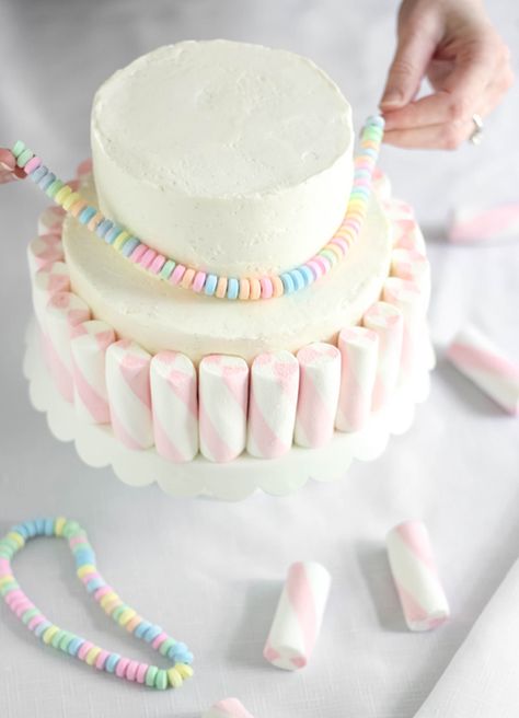 Sprinkle Bakes: Marshmallow-Candy Swirl Cake Pastel Food, Marshmallow Cake, Swirl Cake, Baby Bootie, Gateaux Cake, Candy Cake, Pastel Palette, Almond Cakes, Kawaii Food