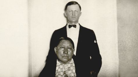 In The 1920s, A Community Conspired To Kill Native Americans For Their Oil Money~  The Osage tribe in Oklahoma became spectacularly wealthy in the early 1900s — and then members started turning up dead. David Grann's Killers of the Flower Moon describes the dark plot against them. David Grann, Osage Tribe, Killers Of The Flower Moon, Osage Nation, Osage County, Oklahoma History, Flower Moon, Indian History, Native American Culture