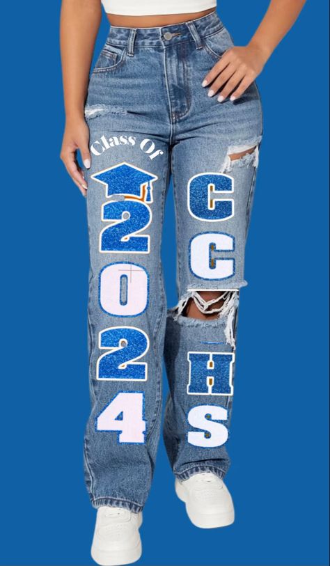 Homecoming Jeans Ideas, Senior Painted Jeans, Senior Pants, Senior Year Diy, Senior Year Things, Senior Sweatshirts, Senior Year Fun, Senior Portrait Outfits, Senior Jeans