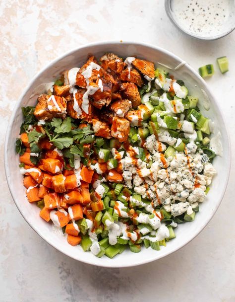 Chopped Salad Chicken, Chicken Chopped Salad Recipes, Buffalo Chicken Fingers, Weekday Lunches, Chopped Salad Recipe, Shredded Buffalo Chicken, Chicken Kale, Buffalo Chicken Salad, Chicken Chopped Salad