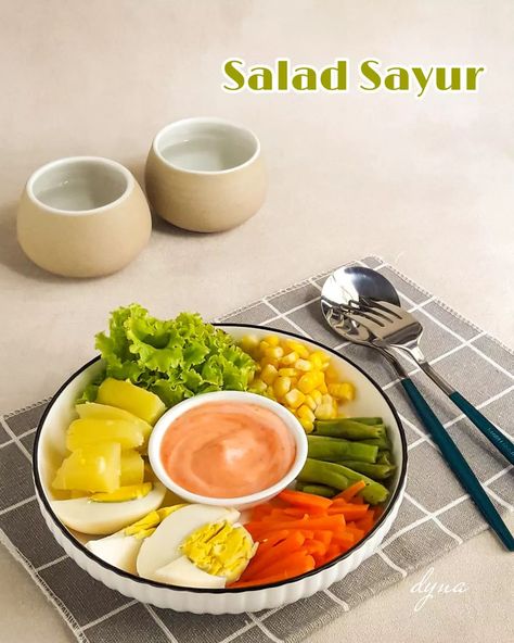 Menu Diet Simple, Resep Salad Sayur, Salad Sayur Untuk Diet, Makanan Sehat Healthy, Menu Sehat, Clean Eating Menu, Salad Menu, Real Food Diet, Clean Eating Diet Plan