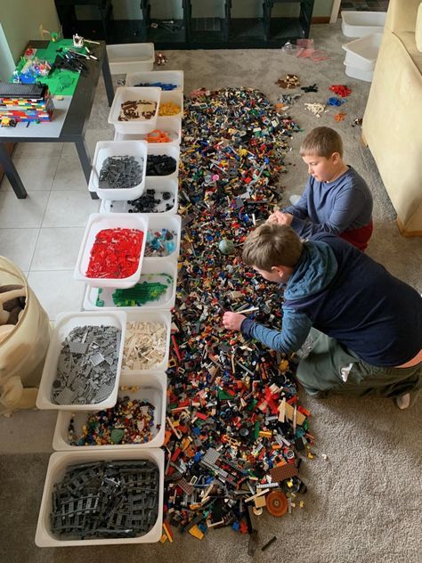 We Finally Found a LEGO Storage Solution that Works | Cubby How To Display Lego Sets, Kids Lego Storage, Lego Table Ideas, Lego Area, Lego Playroom, Lego Station, Lego Storage Solutions, Lego Displays, Lego Display Ideas