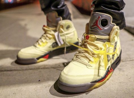 Jordan 5 Off White Outfit Men, Jordan 5 Off White Outfit, Off White Outfit Men, Jordan 5 Off White, Nike Jordan Outfit, Baskets Jordans, Jordan V, Nike Air Jordan 5, Jordan Outfit