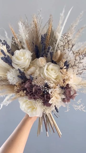 Pampas Grass And Lavender Wedding, Fall Lavender Wedding, Purple And Tan Wedding, Lavender Boho Wedding, Wedding Planers, Country Wedding Bouquets, Dried Floral Bouquet, Prom Bouquet, Fall Purple