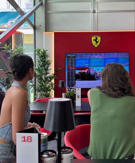 F1 Journalist, Rebecca Donaldson, F1 Tv, Miami Gp, Alexandra Malena, Strictly Professionals, Watch F1, First Class Flights, F1 Ferrari