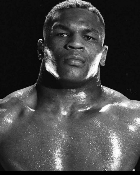 Boxing Mike Tyson, Mike Tyson Black And White, Mike Tyson Prime, Mike Tyson Wallpaper, Tyson Wallpaper, Iron Mike Tyson, Mighty Mike, Boxing Legends, Mike Tyson Boxing