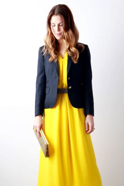 Yellow Maxi Dress Yellow Sundress Outfit, Dress With Black Blazer, Outfit With Jacket, Sundress Outfit, Yellow Sundress, Yellow Maxi Dress, Vintage Clutch, Kate Hudson, Formal Outfit