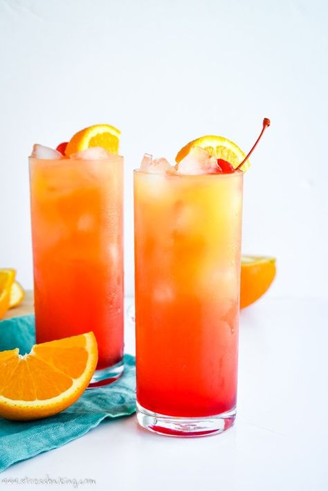 Tequila Sunrise: This tequila sunrise recipe is sweet and smooth, requires only three ingredients, and has the gorgeous color gradient of a summer sunrise! | tequila sunrise | tequila sunrise drink | sunset drink | fruity drink | stressbaking.com @stressbaking #stressbaking Tequila Sunrise Drink, Sunrise Drink, Tequila Sunrise Recipe, Homemade Orange Juice, Orange Juice Cocktails, Orange Juice Recipes, Tequila Sunrise Cocktail, Orange Juice Drinks, Sunrise Cocktail