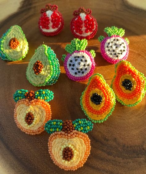 Bead Fruit Patterns, Tambour Beading, Peach Fruit, Fruit Jewelry, Fruit Earrings, Bead Embroidery Patterns, Line Art Design, Fruit Pattern, Beaded Jewelry Patterns