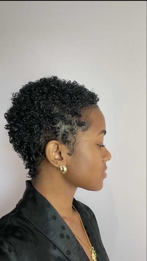 Curly Twa Black Women, Coily Short Hair, Low Cut Hairstyles For Black Women, Very Short Curly Hair Black Women, Short Hair Black Women Natural, 4c Short Haircut, Short 4a Hair, Really Short Curly Hair, Big Chop Curly Hair