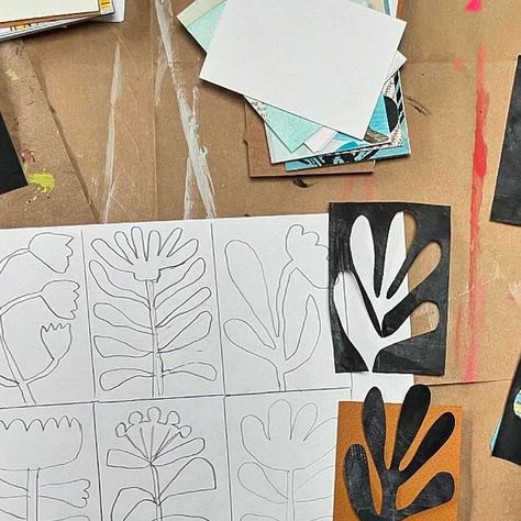 Botanical Silhouette, Accordion Books, Visual Art Lessons, Creative Prompts, Botanical Collage, Accordion Book, Gelli Arts, Spring Pattern, Online Art Classes