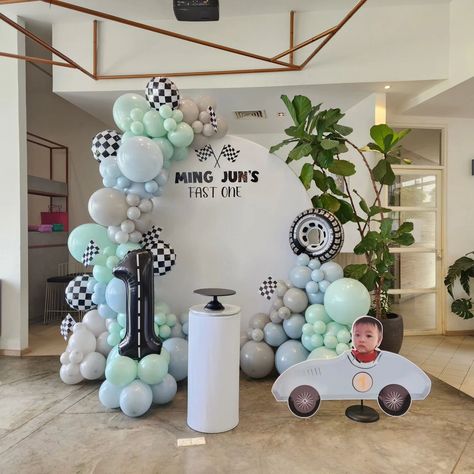 Car Birthday Decorations Ideas, After The Party, Car Themed Parties, Second Birthday Ideas, Party Setup, Boy Car, Baby Faces, 1st Year, Balloon Backdrop