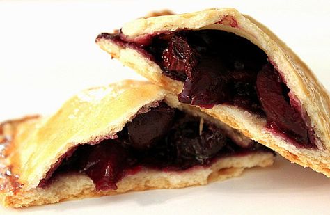 Chocolate Cherry Hand PiesDelish Portable Desserts, Savory Hand Pies Recipes, Easy Hand Pies, Portable Dessert, Cherry Hand Pies, Hand Pies Savory, Moon Pie, Dessert Pie Recipes, Turnover Recipes