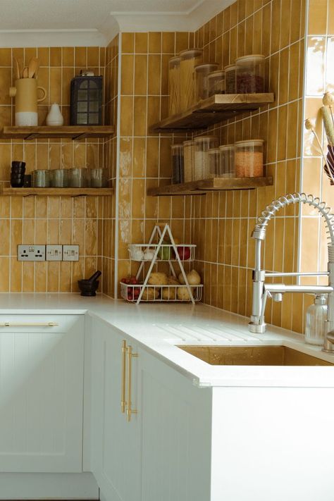 #happycolor #interiordecor #homedecor #colorpsychology #happyliving #designinspiration #homevibes #positiveenergy #colorfulhome #boredpanda White Kitchen Ideas Backsplash, Kitchen Modern Backsplash, Backsplash Kitchen Modern, Modern Backsplash Kitchen, Yellow Tile Kitchen, Paneled Kitchen, Yellow Kitchen Tiles, White Cabinets Backsplash, Yellow Wall Tiles