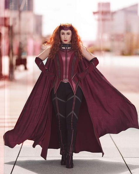 Scarlett Witch Costume, Book Story Ideas, Scarlet Witch Wandavision, Scarlet Witch Costume, Scarlet Witch Cosplay, Witch Cosplay, Olsen Scarlet Witch, One Piece Cosplay, Elizabeth Olsen Scarlet Witch