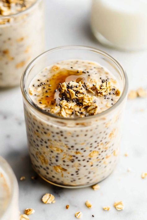 Explore the delightful combination of flavors with this easy recipe for Maple and Brown Sugar Overnight Oats. Perfect for a busy morning, these oats can be prepared the night before, allowing you to enjoy a delicious and healthy breakfast without any hassle. The sweet maple syrup and rich brown sugar create a comforting taste that will keep you satisfied until lunchtime. Give your mornings a tasty upgrade with these scrumptious overnight oats that are not only convenient but also nutritious. Maple Syrup Overnight Oats, Maple Brown Sugar Overnight Oats, Maple Overnight Oats, Brown Sugar Overnight Oats, Overnight Oats With Yogurt, Blueberry Overnight Oats, Brown Sugar Oatmeal, Peanut Butter Overnight Oats, Overnight Oat