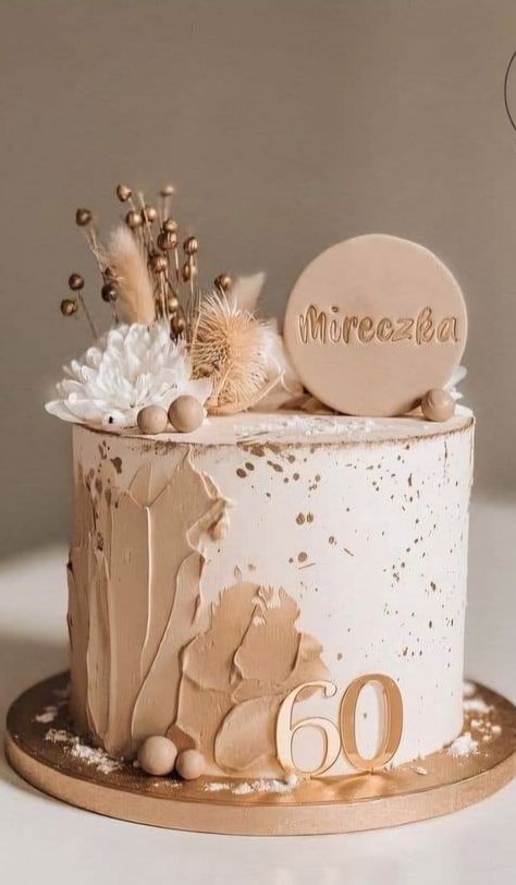 Brown Cake Design Birthday, Beige And Gold Birthday Theme, Beige Birthday Photoshoot, White And Gold 30th Birthday Cake, Beige Cake Ideas, Classy 30th Birthday Cake, Beige Cake Design, Brown And White Cake Design, Boho Bday Cake