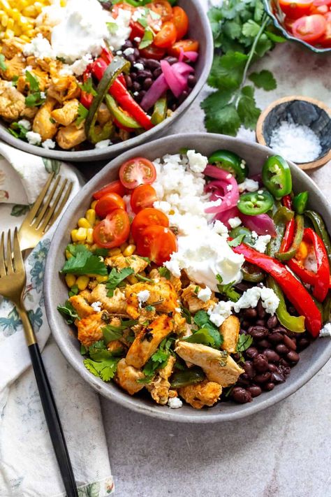 Cilantro Lime Chicken Bowl - Sailor Bailey Chicken Pasta Bowl, Cilantro Lime Chicken Bowl, Summer Bowl Recipes, Chicken Poke Bowl, Chicken Bowls, Cilantro Lime Chicken Marinade, Cilantro Chicken, Healthy Bowls Recipes, Cilantro Lime Chicken