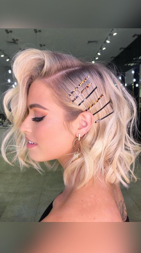 Jazz up your neck-length chop, and wear a sassy blonde bob hairstyle like this one. The waves can make your locks look more elegant while emphasizing the dimension of the color. (Photo credit Instagram @natalieannehair) Short Blonde Hair Ideas, 40 Hairstyles, Taking Appointments, Hearts Everywhere, Blonde Hair Ideas, New Year Hairstyle, Gorgeous Lady, Blonde Bob Hairstyles, How To Curl Short Hair