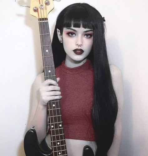 Marceline Costume, Marceline Cosplay, Adventure Time Cosplay, Queen Cosplay, Marceline And Bubblegum, Marceline The Vampire Queen, Vampire Queen, Cosplay Diy, Cosplay Characters